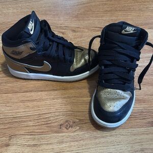 Kids Black and Gold Air Jordans 13C